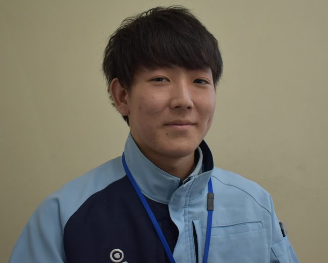 尾崎 英俊